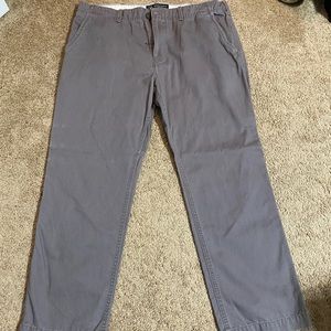 Men’s chinos